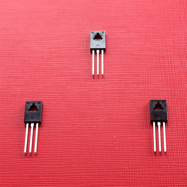 三極管與MOS管這么相似，能夠替換使用嗎？